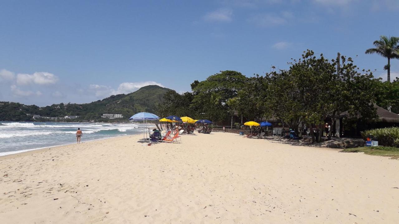Lia Bardas - Praia Das Toninhas - 80m Do Mar Homestay *